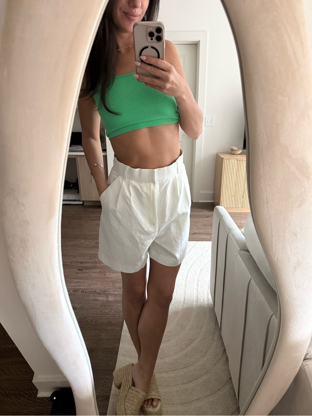 Zara White High-Waist Tailored Bermuda Shorts - Picture 10 of 10